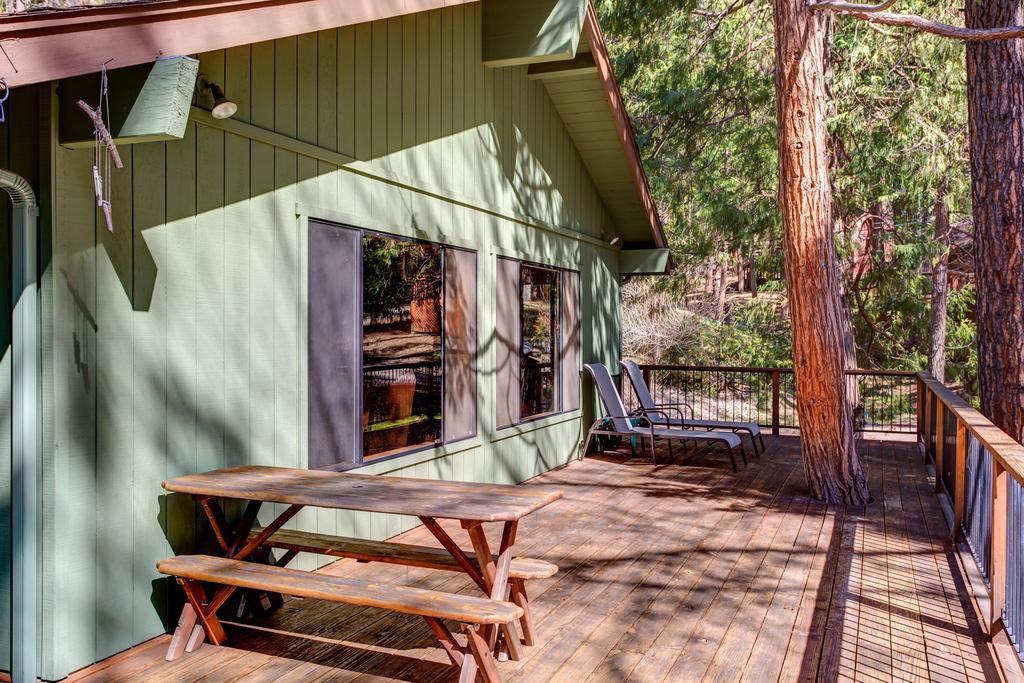 Chalet 40 Coyles